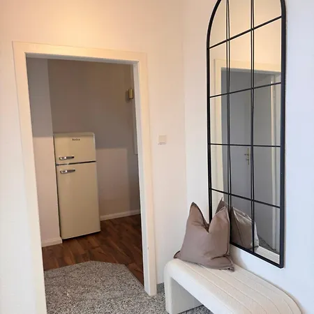 Geraeumiges 3 Raum-city-apartment -ost-2- Apartment