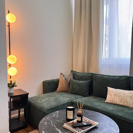 Geraeumiges 3 Raum-city-apartment -ost-2- Apartment *