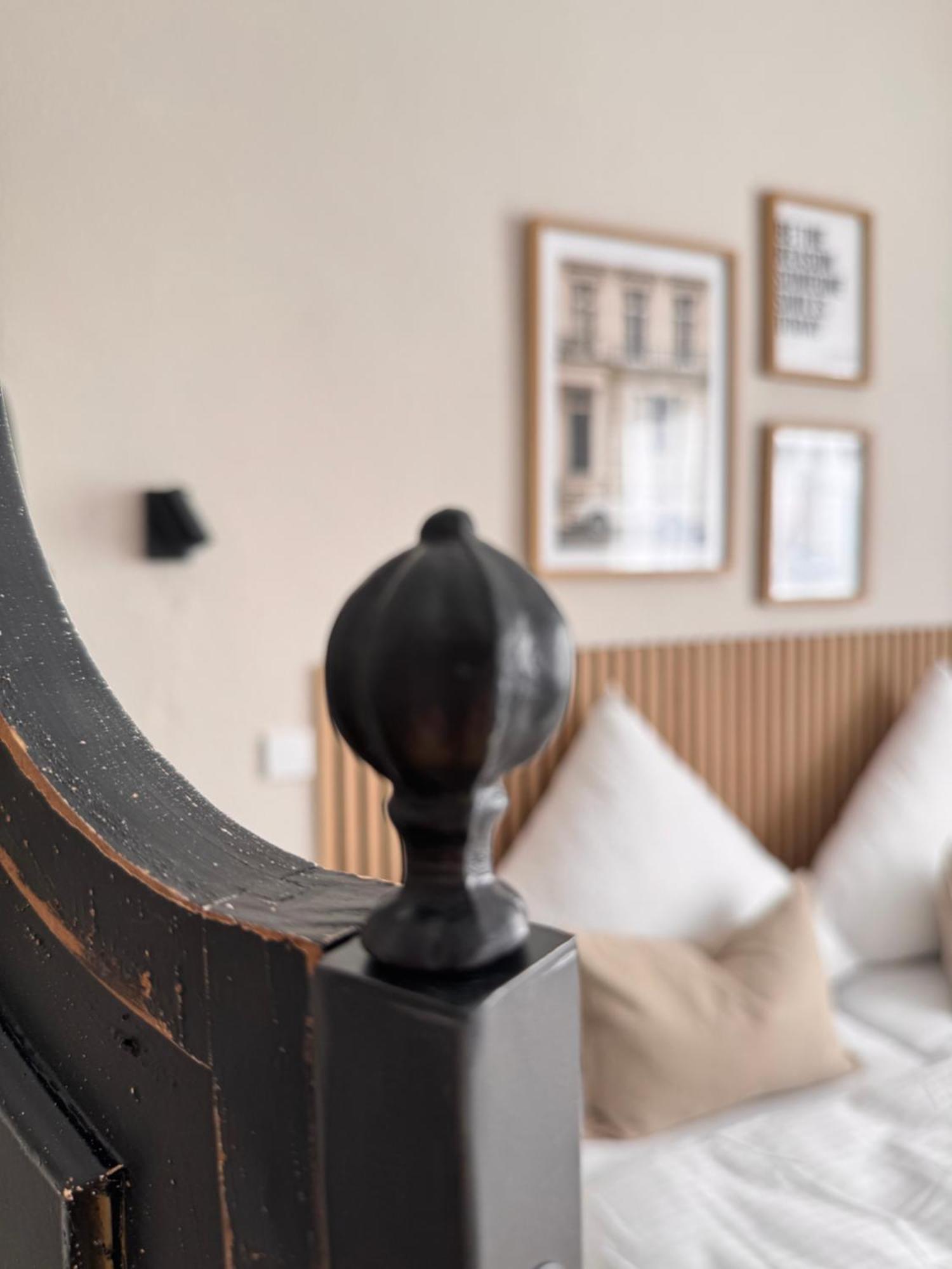 Geräumiges 3 Raum-city-apartment -ost-2- * Düsseldorf