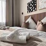Geräumiges 3 Raum-city-apartment -ost-2- *