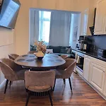 Geräumiges 3 Raum-city-apartment -ost-2- *