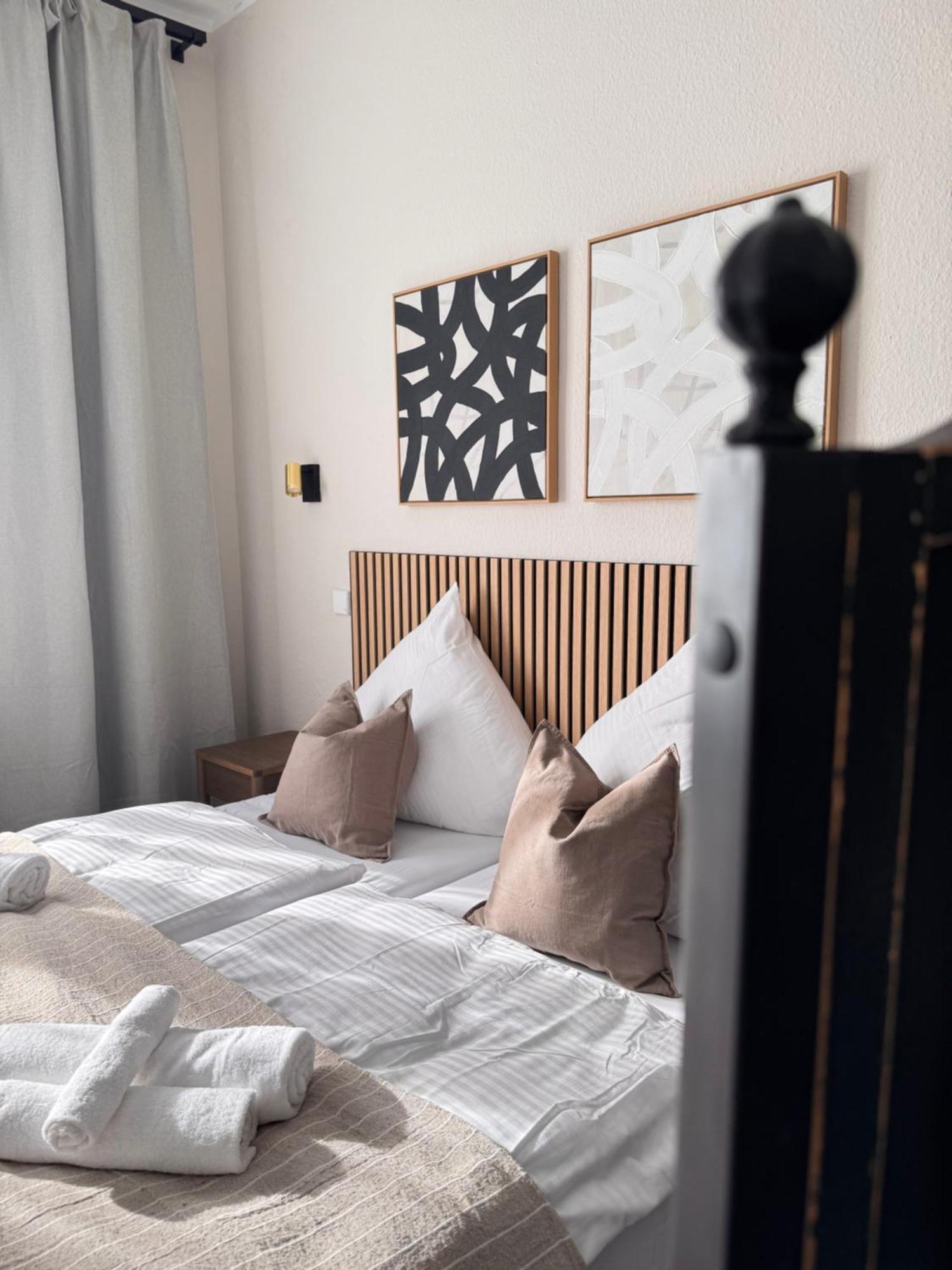 Apartment Geräumiges 3 Raum-city-apartment -ost-2- *