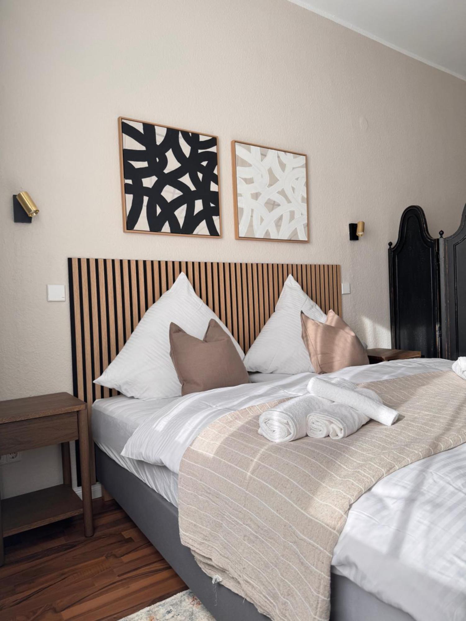 Geräumiges 3 Raum-city-apartment -ost-2- Düsseldorf