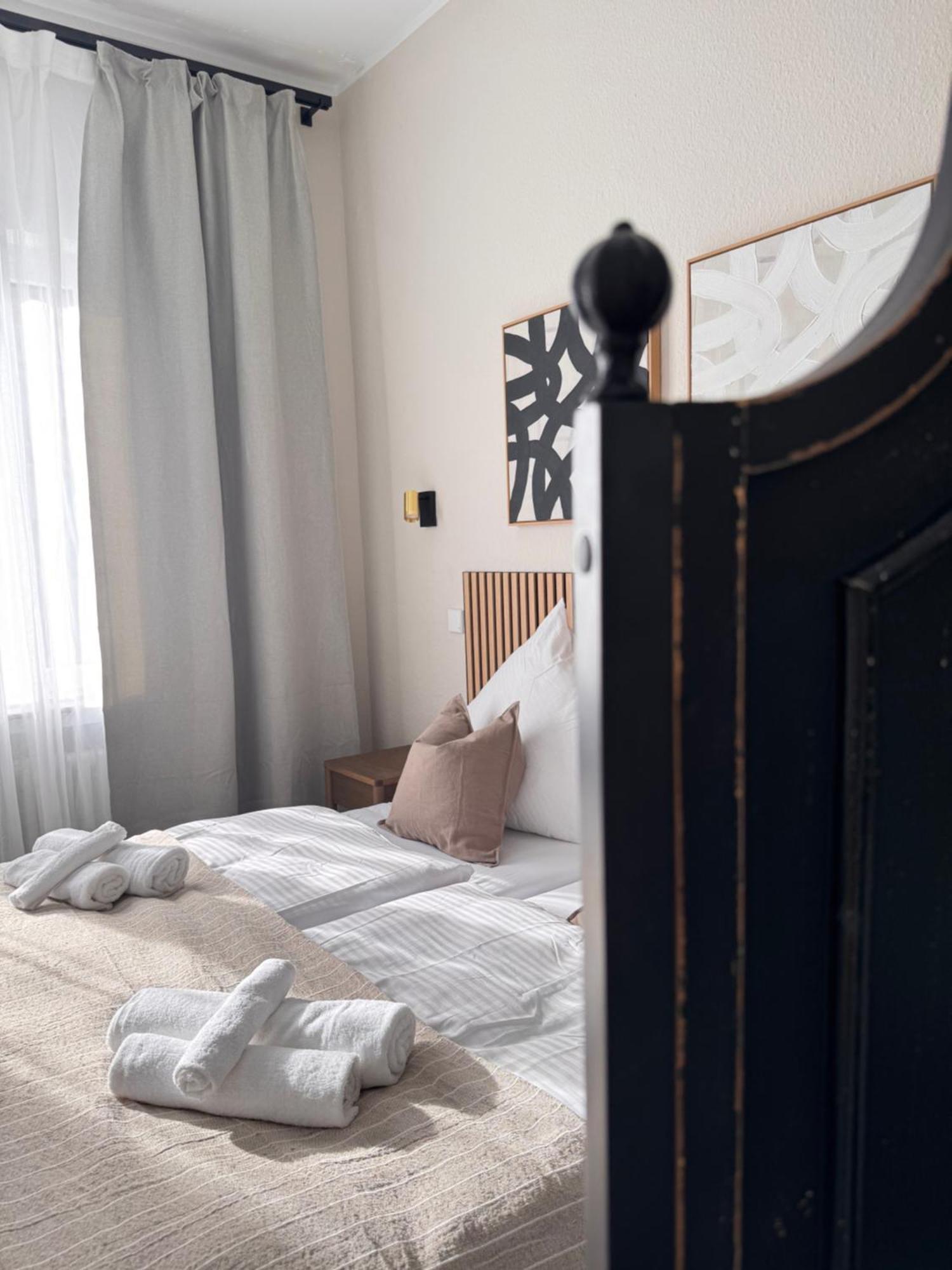 Geräumiges 3 Raum-city-apartment -ost-2- Düsseldorf