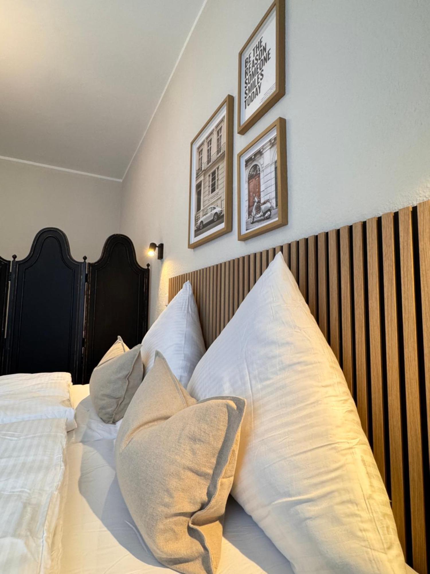 Apartment Geräumiges 3 Raum-city-apartment -ost-2- *