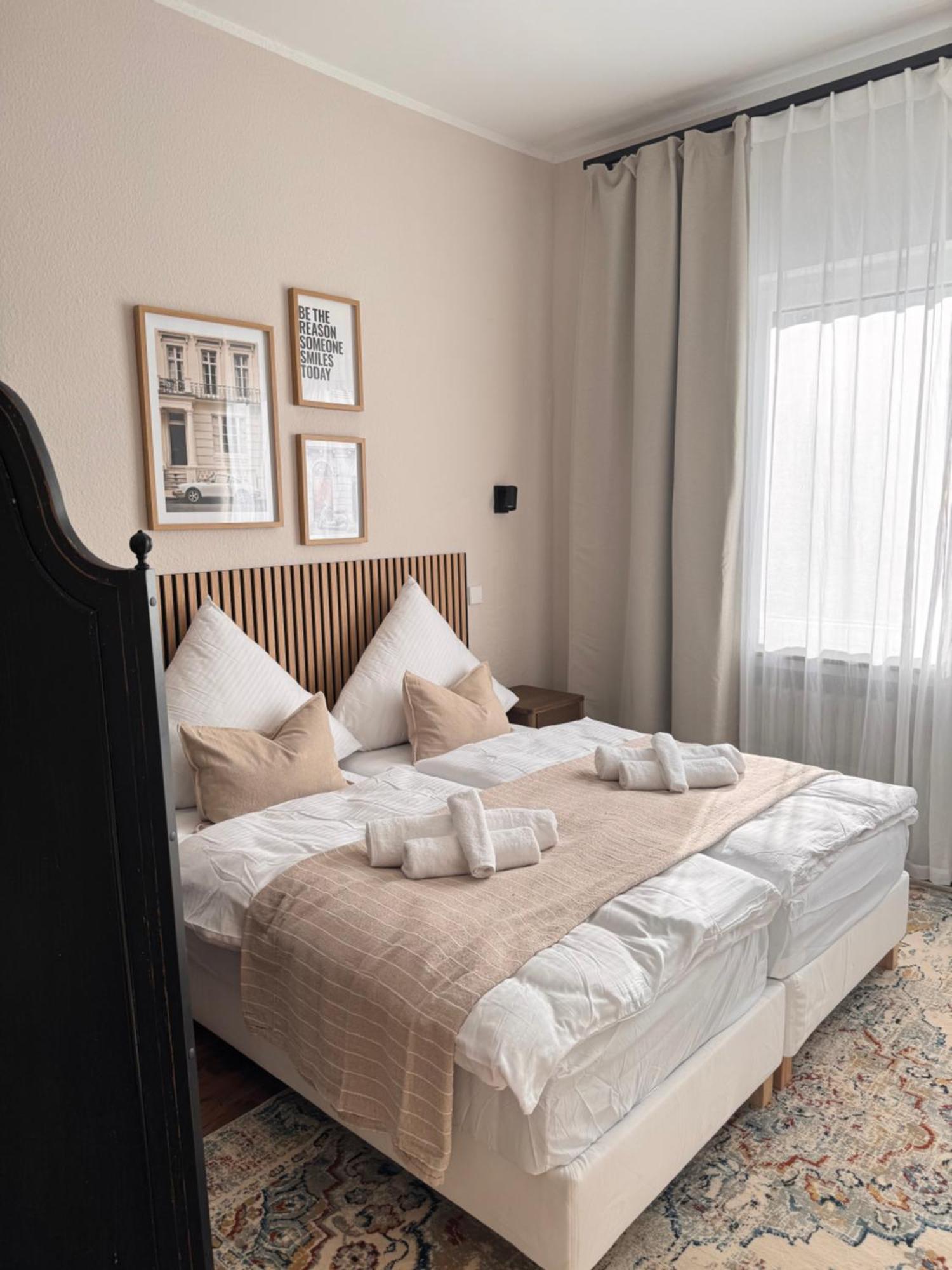 Geraeumiges 3 Raum-city-apartment -ost-2- Düsseldorf