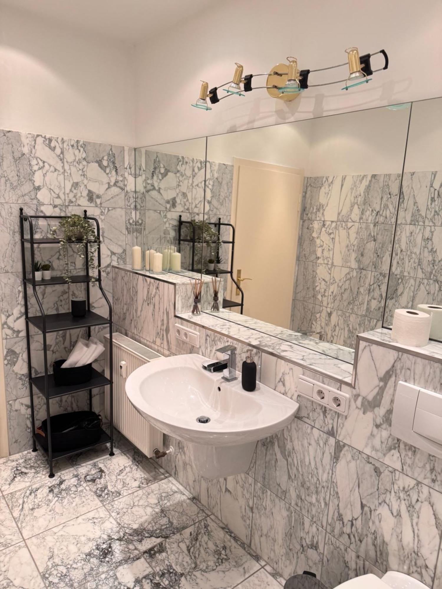 Geraeumiges 3 Raum-city-apartment -ost-2- Appartement *