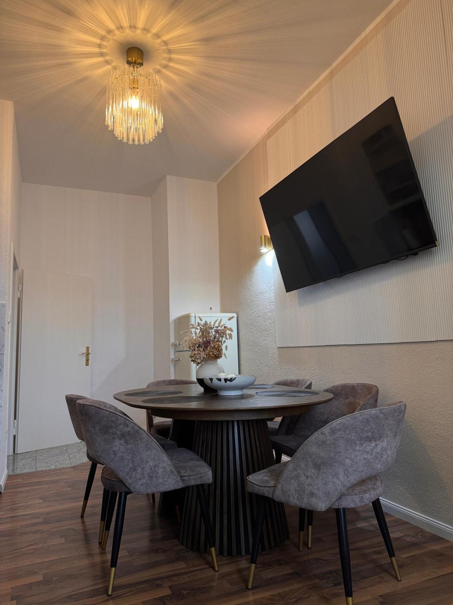 Geräumiges 3 Raum-city-apartment -ost-2-