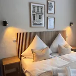 Geräumiges 3 Raum-city-apartment -ost-2- * Düsseldorf