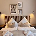 Geräumiges 3 Raum-city-apartment -ost-2- Düsseldorf
