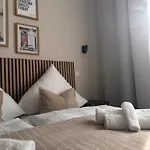 Geräumiges 3 Raum-city-apartment -ost-2- * Düsseldorf