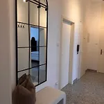 Geraeumiges 3 Raum-city-apartment -ost-2- Apartment