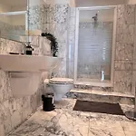 Geraeumiges 3 Raum-city-apartment -ost-2- Dusseldorf