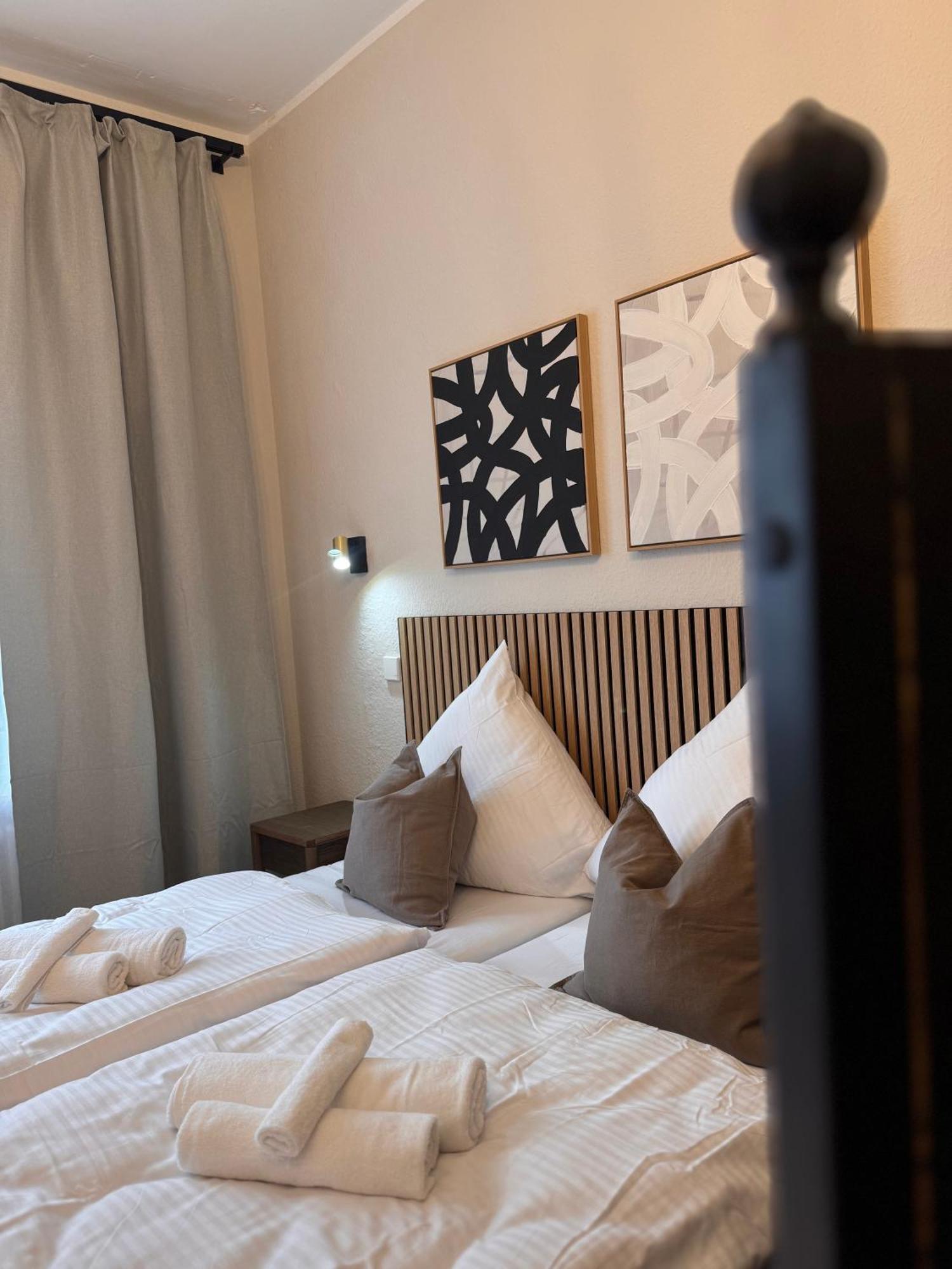 Apartment Geraeumiges 3 Raum-city-apartment -ost-2- Dusseldorf