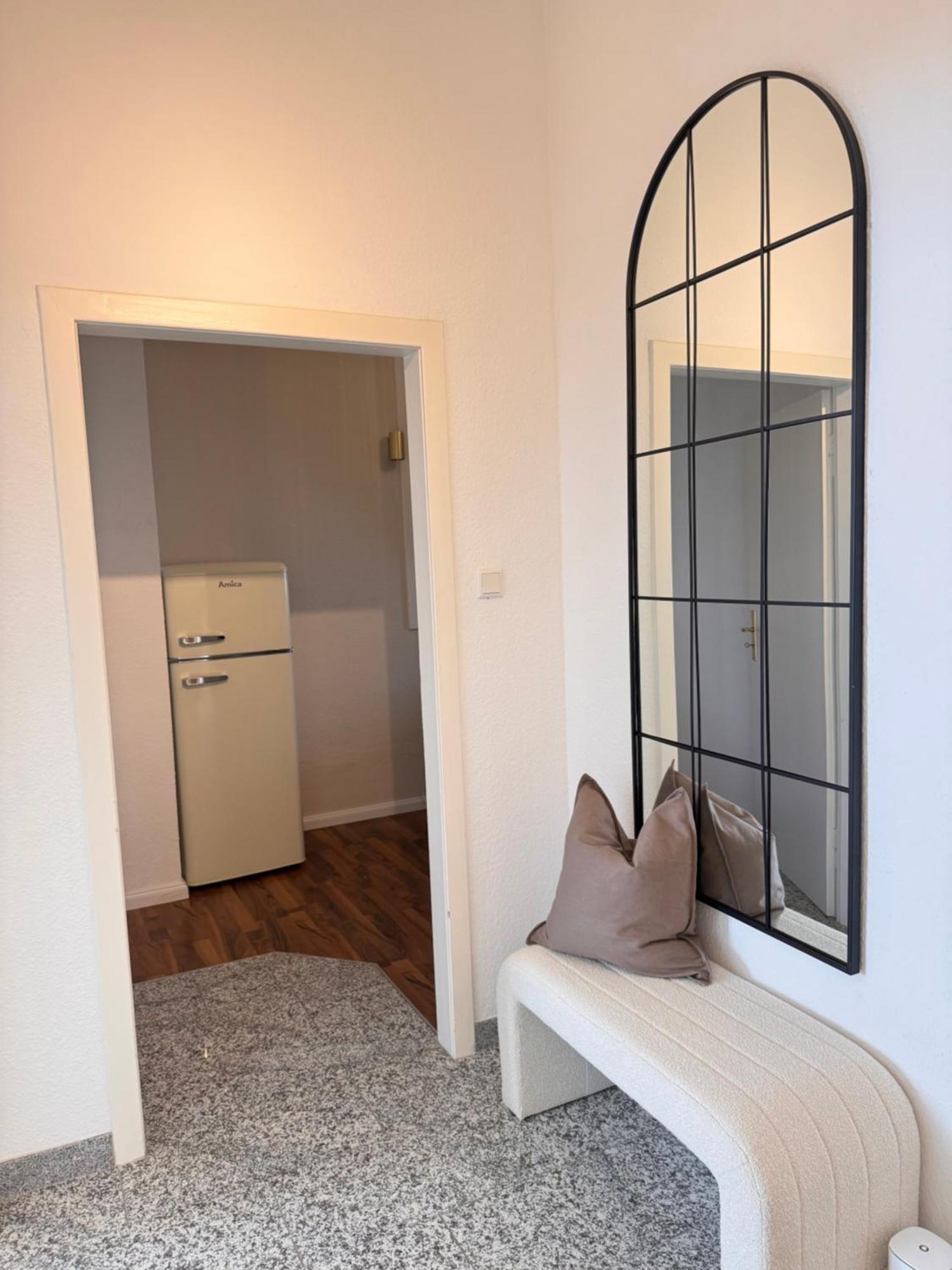Geraeumiges 3 Raum-city-apartment -ost-2- Apartment