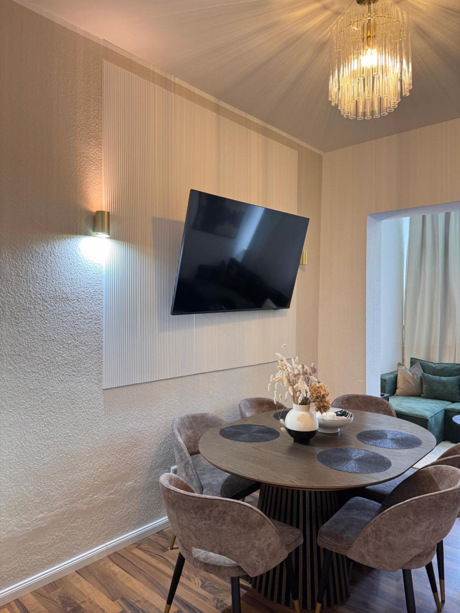 Apartment Geraeumiges 3 Raum-city-apartment -ost-2-
